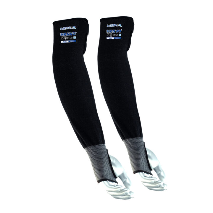 HANVO’s 18‑gauge nylon‑MetalQ cut‑resistant arm sleeve delivers ANSI A4 cut‑level D forearm protection while retaining great dexterity. This 45 cm extended‑length sleeve features a thumb slot and top‑sewn velcro fastener. The thumb‑hole structure locks the sleeve in position during strenuous movement, and the adjustable velcro closure creates a snug, custom fit on the upper arm. This high‑risk forearm protective sleeve is ideal for glass handling, metal fabrication, machinery and equipment, facility maintenance and warehousing operations.